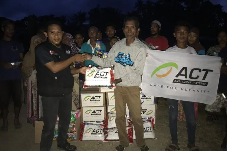 ACT Berikan Bantuan ke Ratusan Kepala Keluarga Korban Gempa Maluku Utara. (istimewa)