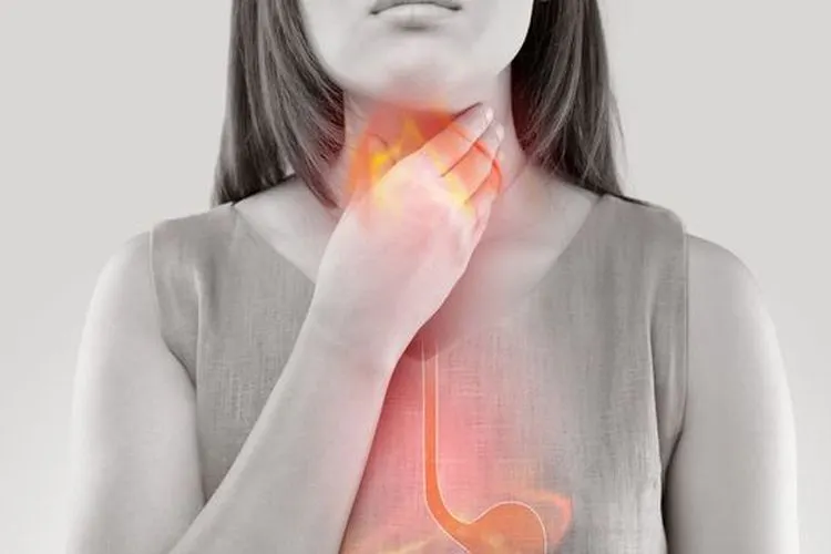 Ilustrasi pengidap GERD (klikdokter/Emily Frost/shutterstock)