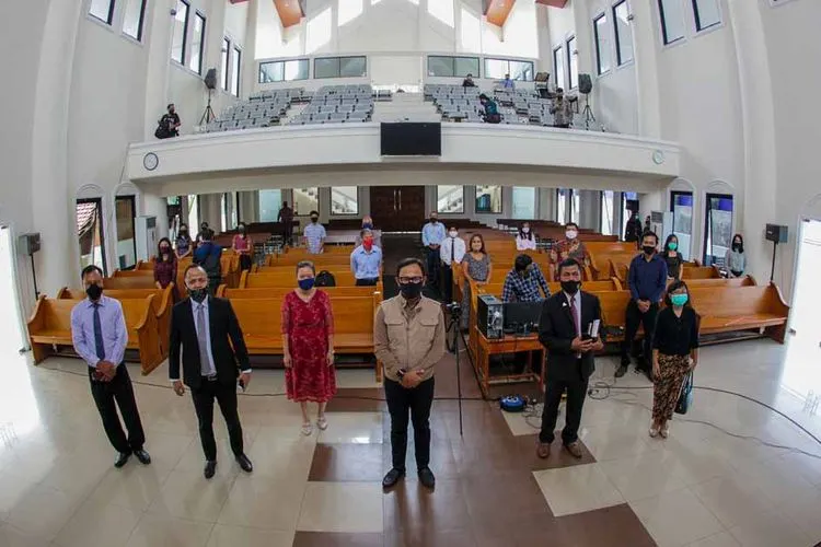 Ibadah kebaktian di gereja Advent (Pemkot Bogor)
