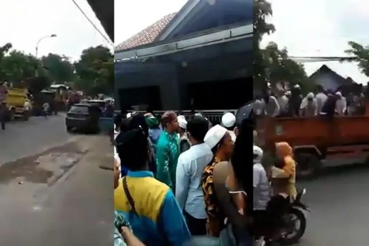 Sejumlah orang geruduk rumah Mahfud MD di Pamekasan, Madura (Kolase foto/Twitter/@jumianto_RK via Suara.com)