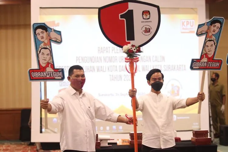 Gibran Rakabuming Raka - Teguh Prakosa mendapatkan nomor urut 1 dalam Pilwakot Surakarta 2020. (Ayojakarta/Budi Cahyono)