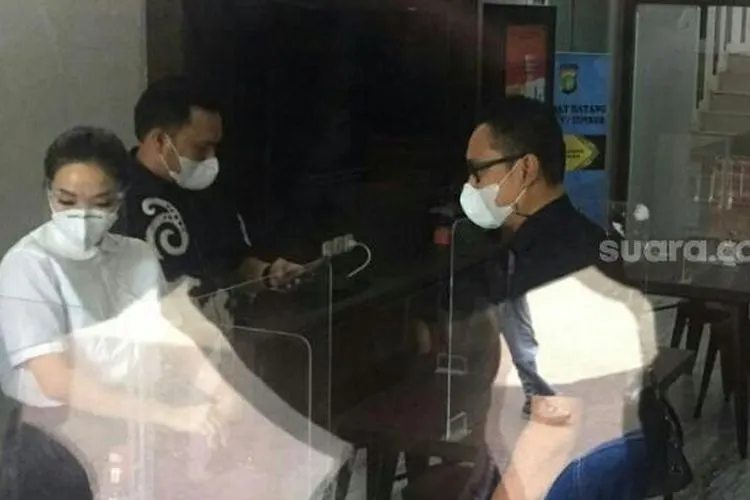 Gisella Anastasia jalani pemeriksaan kasus video syur [Suara.com/Rena Pangesti]