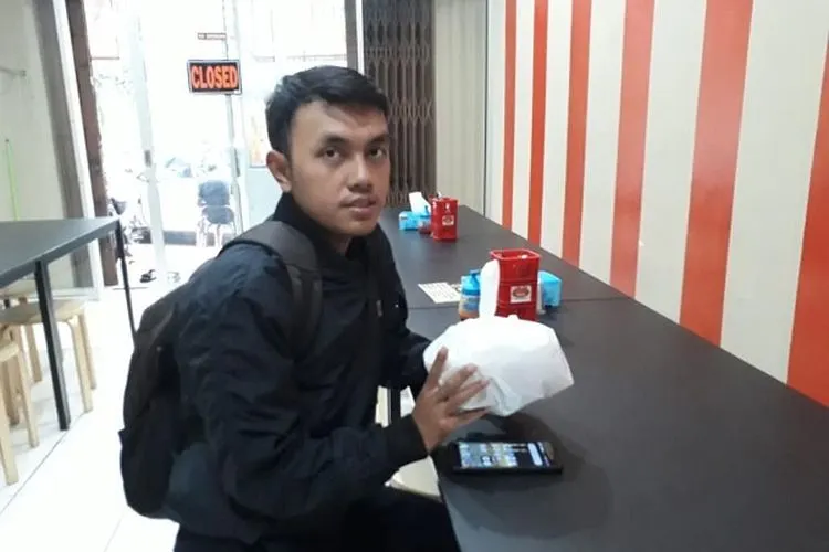 Konsumen rumah makan