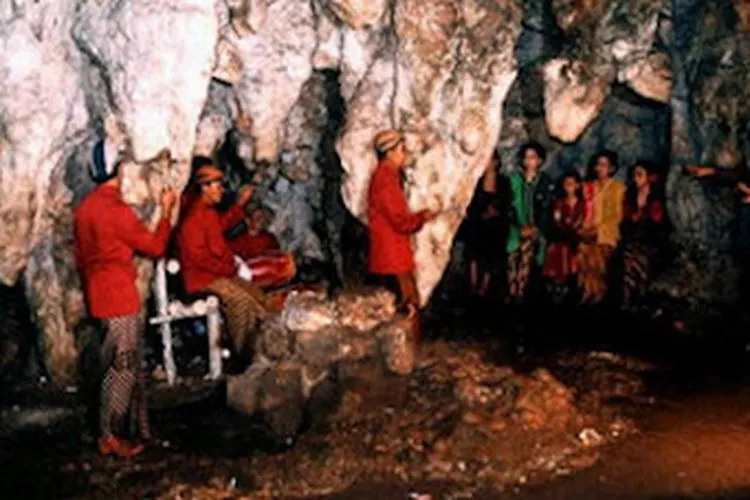 Gua Tabuhan, Pacitan