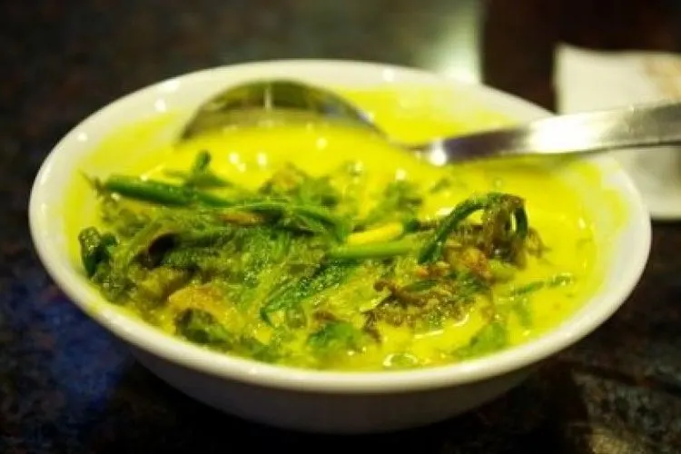 Gulai Paku