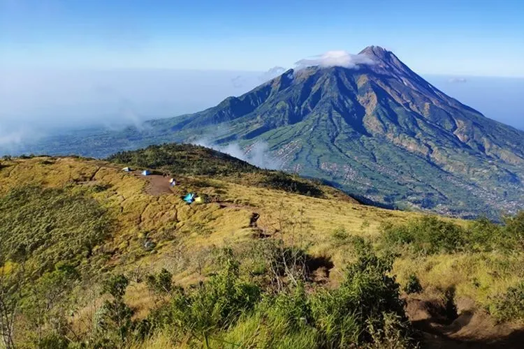 Ilustrasi jalur pendakian Gunung Slamet (ist)