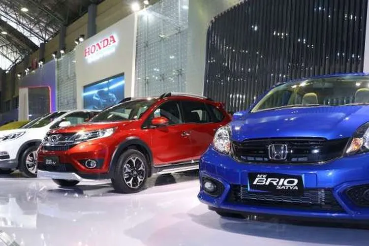 Mobil-mobil andalan Honda di Pameran Otomotif Makassar. Sebagai ilustrasi [Honda Prospect Motor].