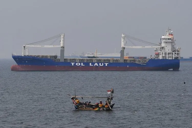 Ilustrasi Kapal Tol Laut (Antara/Sigid Kurniawan)