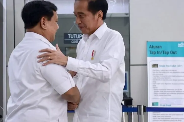 Prabowo dan Jokowi berjabat tangan (instagram)