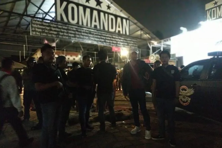 Bentrok suporter Persija dan PSM Makassar di Jakarta Selatan. (Antara)