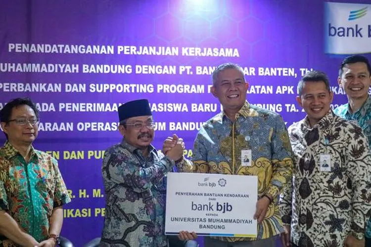 PT Bank Pembangunan Daerah Jawa Barat dan Banten, Tbk. (bank bjb) menyepakati kerja sama pengembangan lembaga pendidikan dan perluasan pemanfaatan fasilitas perbankan dengan Universitas Muhammadiyah Bandung (UMB).