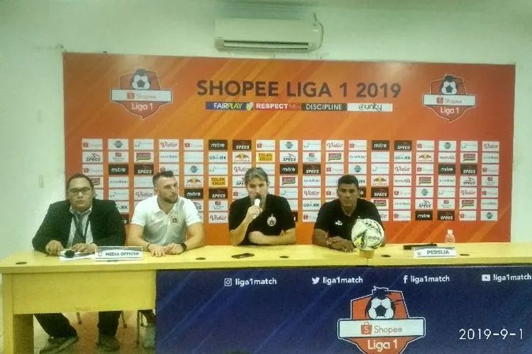 Pelatih Persija Julio Banuelos (ayojakarta.com/Hendy Dinata)