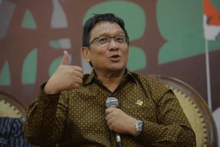 Inas Nasrullah Zubir