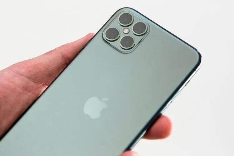 iPhone 12 (istimewa)