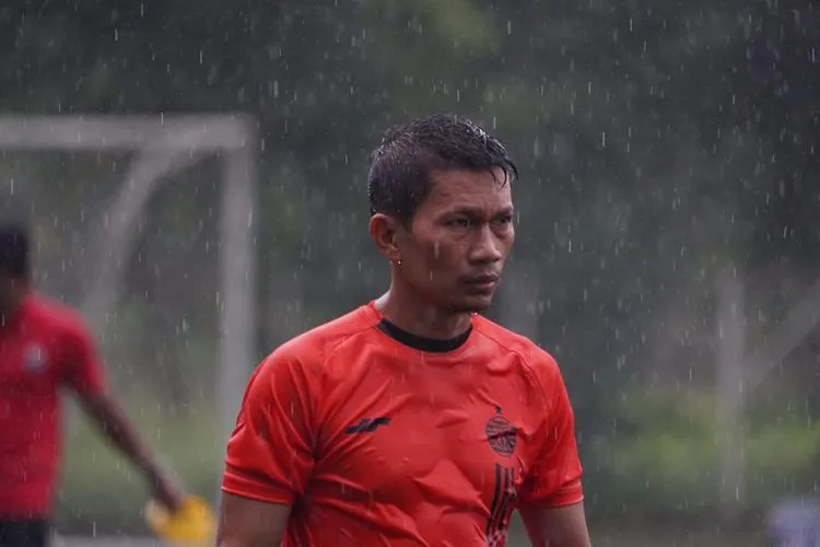 Bek sayap senior Persija Jakarta, Ismed Sofyan (Persija.id)