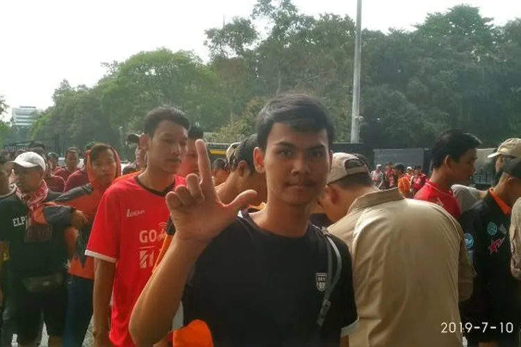 Ribuan Jakmania Mulai Padati SUGBK. (ayojakarta.com/Hendy Dinata)