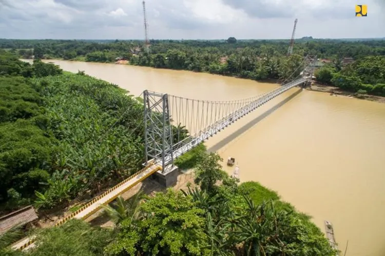 Pembangunan infrastruktur kerakyatan akan tetap dilanjutkan Kementerian Pekerjaan Umum dan Perumahan Rakyat (PUPR) pada tahun 2020 mendatang. (Biro Komunikasi Publik PUPR)