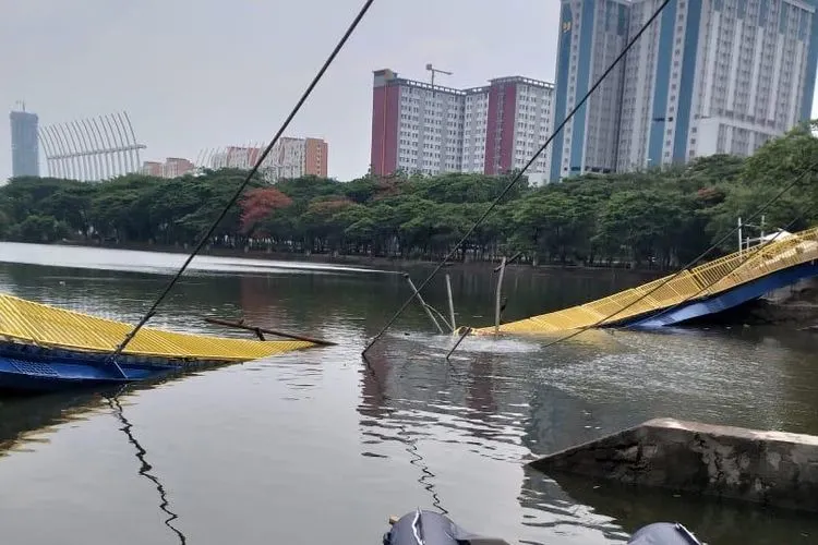 Direktur Utama Pusat Pengelolaan Komplek Kemayoran, Medi Kristianto, meminta maaf kepada masyarakat Jakarta atas kejadian robohnya jembatan gantung di area Utan Kemayoran. (Foto Istimewa)
