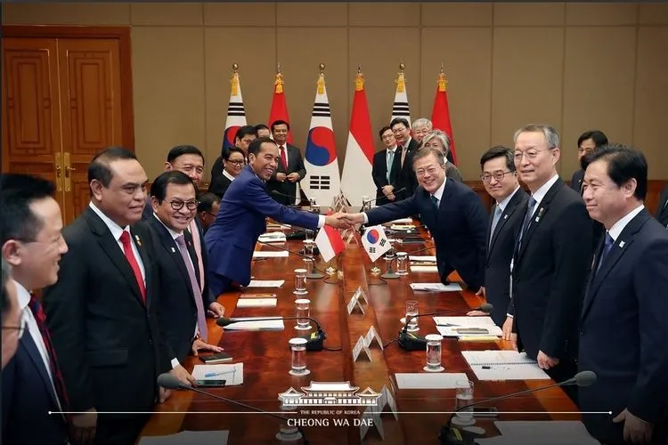 Pertemuan Presiden Jokowi dengan Presiden Moon Jae-in (Twitter @moonriver365)