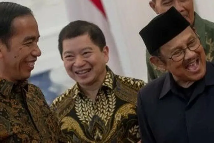 Presiden Jokowi dan Almarhum Presiden ke-3 RI BJ Habibie/Kaskus