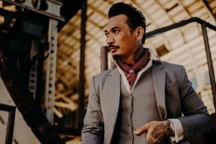 Musisi I Gede Ari Astina alias Jerinx Superman Is Dead (SID) resmi ditahan polisi di Polda Bali / instagram: @jrxsid