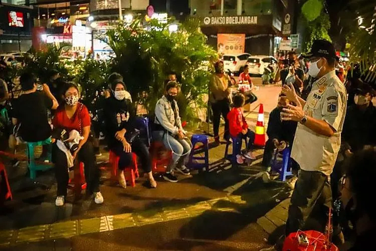 Petugas melakukan inspeksi mendadak (sidak) di wilayah Jakarta Selatan/selatan.jakarta.go.id
