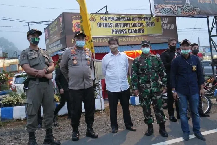 Kapolres Cianjur, AKBP Andi Juang meminta 34 ribu pemudik asal Cianjur tidak kembali ke Jakarta. (Ayobandung.com/M Ikhsan)