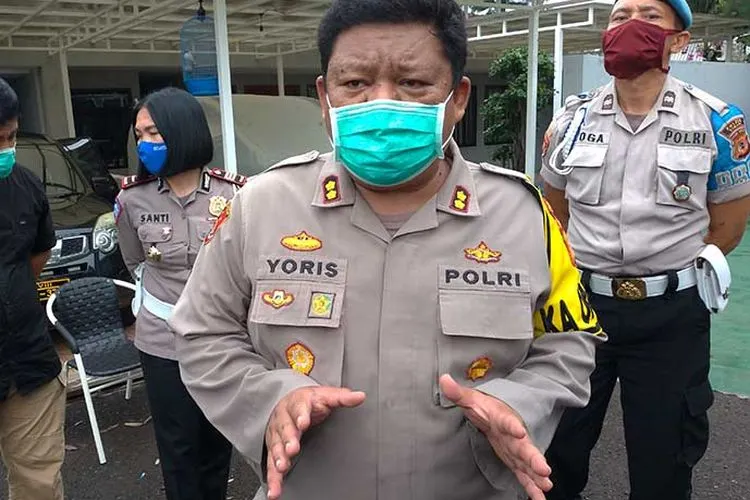 Kapolres Cimahi, AKBP M Yoris Maulana Yusuf Marzuki, melarang tradisi 'Ngabuburit' Ramadan di Cimahi. (Tri Junari)