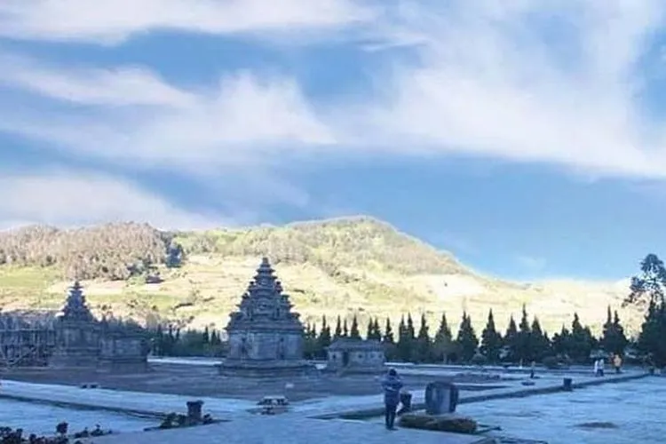 Kawasan dataran tinggi Dieng/Tribun