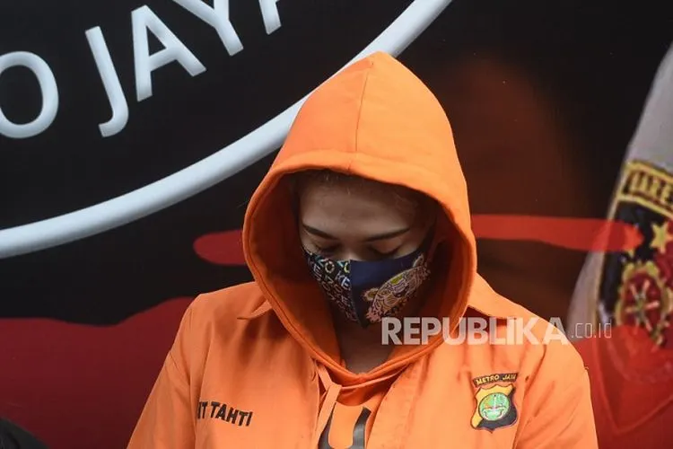 Catherin Wilson saat ditangkap karena mengkonsumsi sabu/ Suara.com