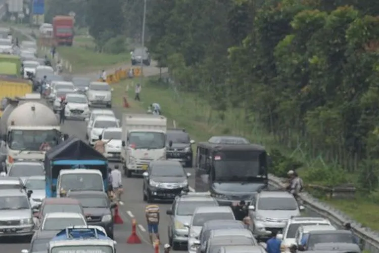 Kemacetan di Tol Jagorawi (Merdeka.com-Imam Buhori)