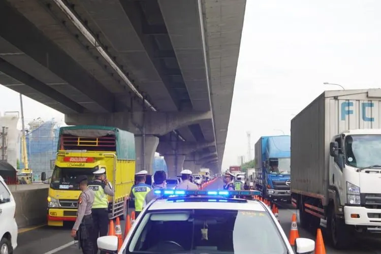 Jasa Marga memantau kendaraan yang meninggalkan Jakarta mulai menurun. dok PT Jasa Marga