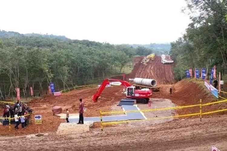 (ilustrasi). Lokasi groundbreaking proyek pembangunan Kereta Api Cepat Jakarta-Bandung, Kamis (21/1/2016), di Cikalong Wetan, Bandung Barat. [Suara.com/Dian Kusumo Hapsari]