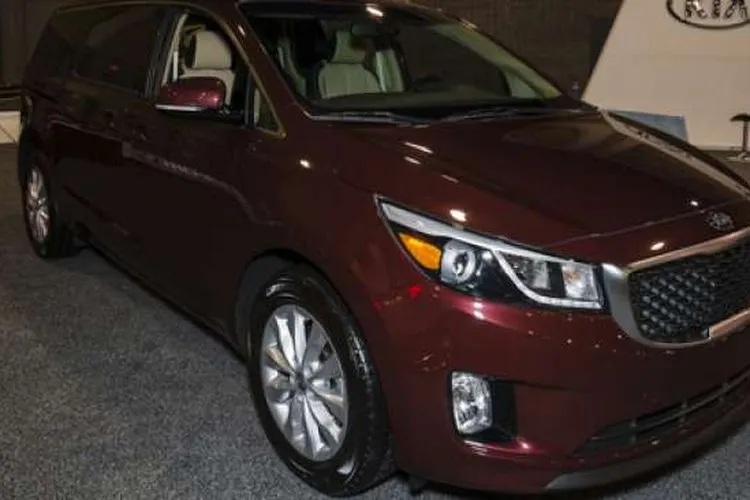 Kia Sedona dipamerkan di North Carolina, Amerika Serikat  (Shutterstock).