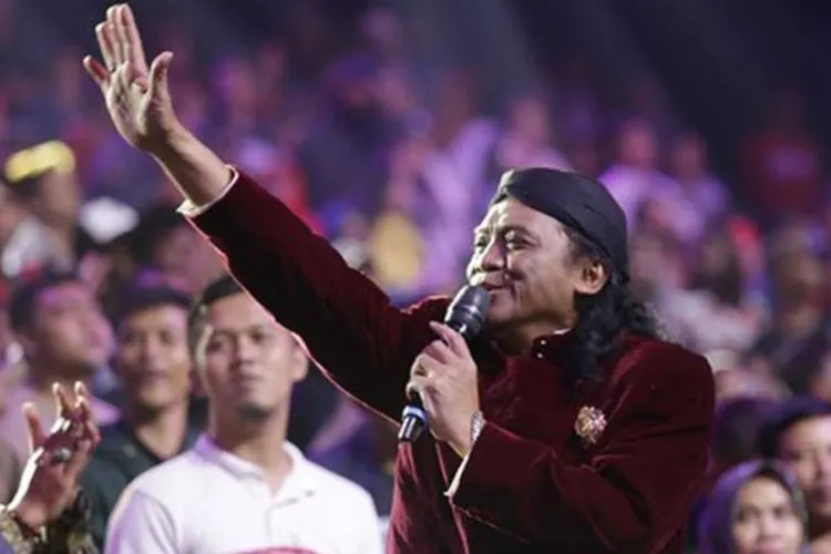 Didi Kempot saat konser amal
