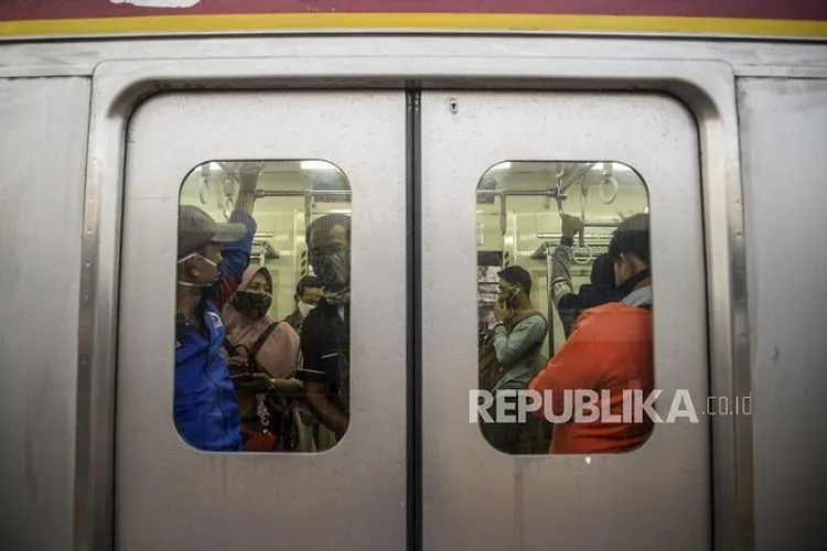 ilustrasi penumpang KRL/ Republika
