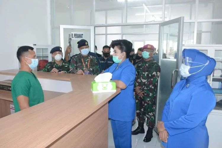 Lantamal III membangun RS Darurat Covid-19 di Cileungsi, Kabupaten Bogor. (dok Dispen Lantamal)