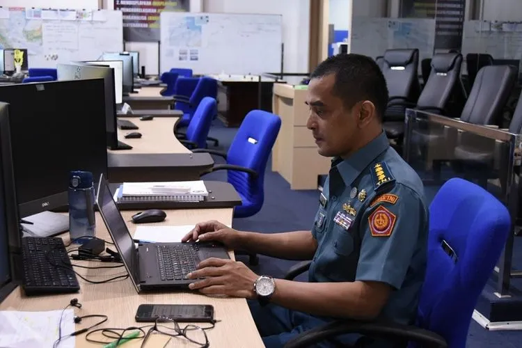 Laporan kenaikan pangkat lima Perwira Menengah (Pamen) Bakamla RI  berlangsung dengan cara video conference . istimewa