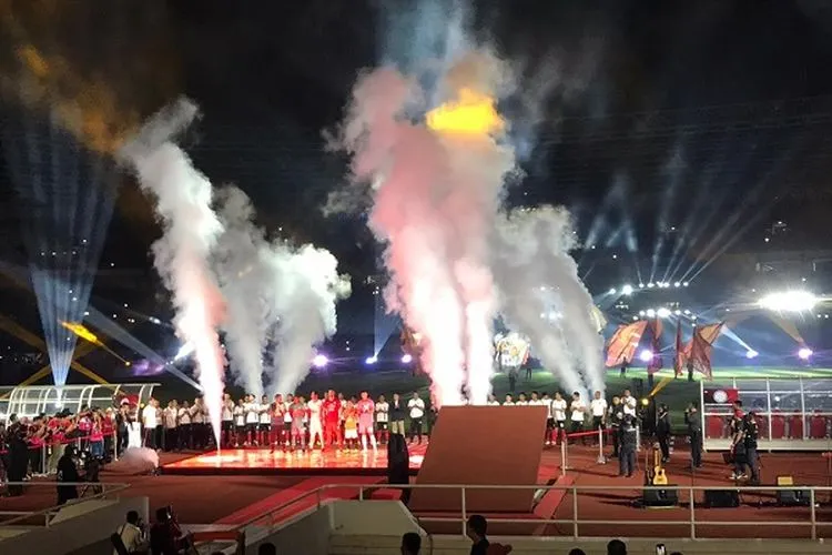 Suasana launching team dan jersey Persija Jakarta di Stadion Utama Gelora Bung Karno (SUGBK), Senayan, Jakarta Pusat, Minggu (23/2/2020) malam. (Ayojakarta.com/Hendy Dinata)