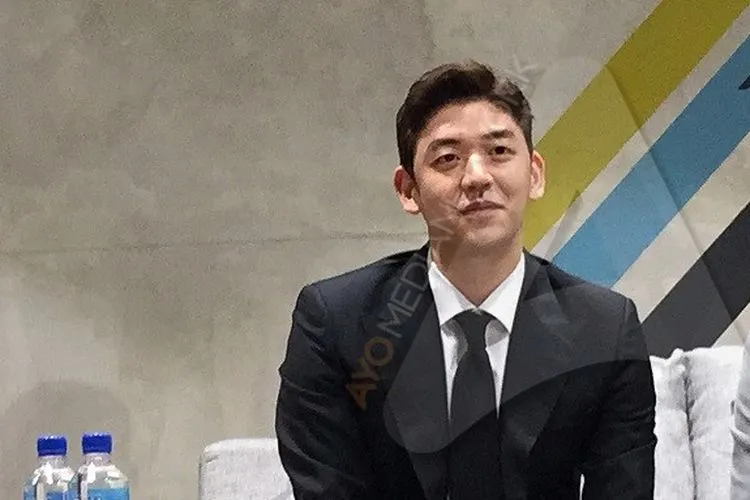Atlet bulu tangkis Korsel Lee Yong-dae dalam press briefing di Kawasan Senayan (Ayojakarta.com/Istihanah Soejoethi)