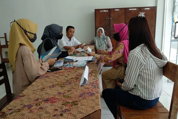 Pendaftaran siswa baru di SMK LPI Semarang (ayosemarang.com/Vedyana Ardyanasah)