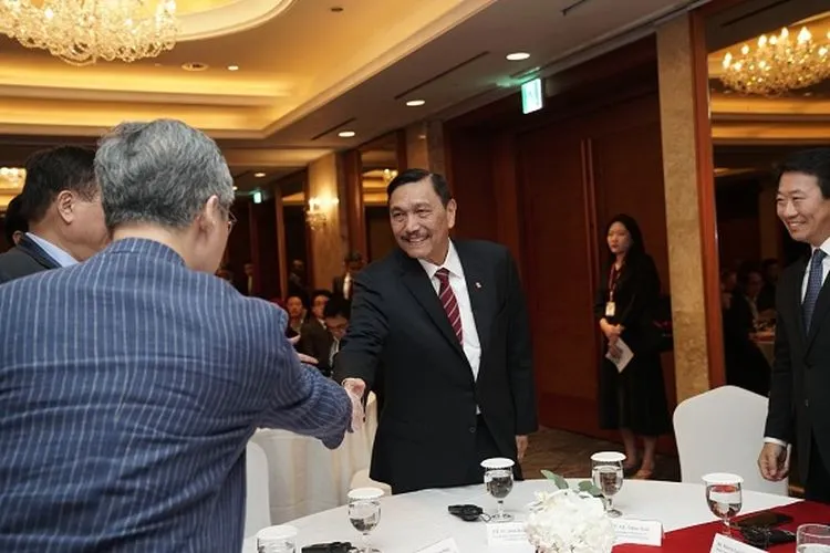 Menko Maritim, Luhut Binsar Padjaitan, dalam forum bisnis 