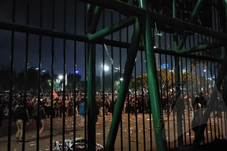Demonstrasi mahasiswa di depan Gedung DPR RI/Ayojakarta.com