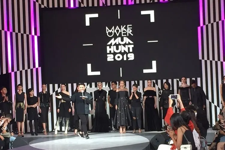 Pemenang Make Up Artist Hunt bersama model dan juri di Senayan City/Ayojakarta.com