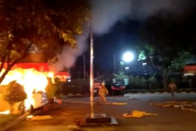 tangkap layar penyerangan Mapolres Ciracas/ dok