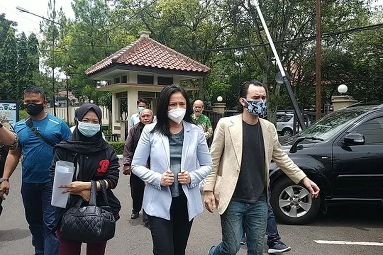 Marshanda mendatangi Pengadilan Negeri (PN) Bandung, Selasa (16/2/2021). (Ayobandung/Nur Khansa)