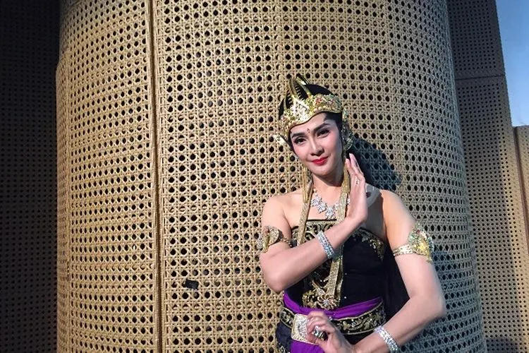 Maudy Koesnaedi di sela jumpa pers jelang pertunjukan wayang orang Sang Sukrasana  yang digelar Laskar Indonesia Pusaka, di  Grand Indonesia, Jakarta Pusat, Kamis (31/10/2019)/Ayojakarta.com-Istihanah Soejothie