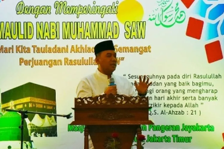 Wakil Wali Kota Jaktim Uus Kuswanto menghadiri Peringatan Maulid Nabi di Masjid Pangeran Jayakarta/timur.jakarta.go.id