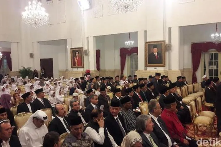 Presiden Jokowi dan Wapres Ma'ruf Amin memperingati Maulid Nabi Muhammad SAW di Istana Negara/Detikcom