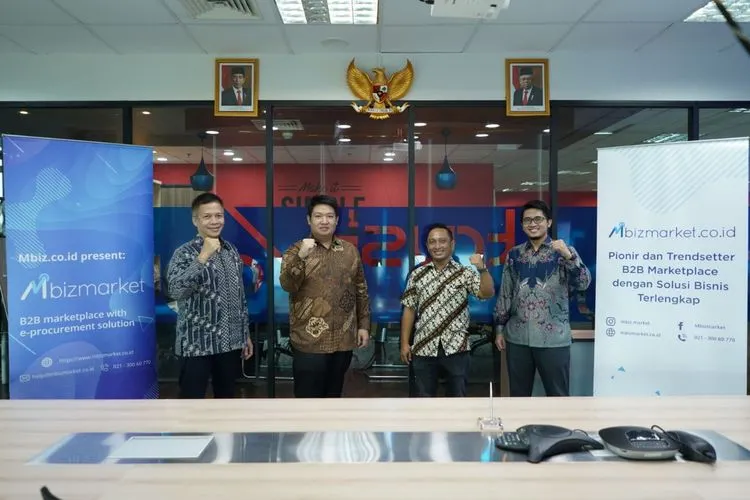 Jajaran Management Mbiz berfoto usai melalkukan teleconfrence penandatanganan dengan Pemprov Bali, Jumat (10/7)/istimewa